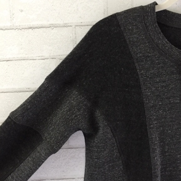 ALO Yoga Heathered Grey Black Rapids Sweatshirt Size XS. - Picture 4 of 8